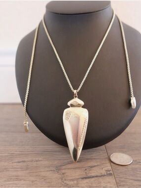 Kendra Scott Staley Arrowhead Pendant Necklace with Chain